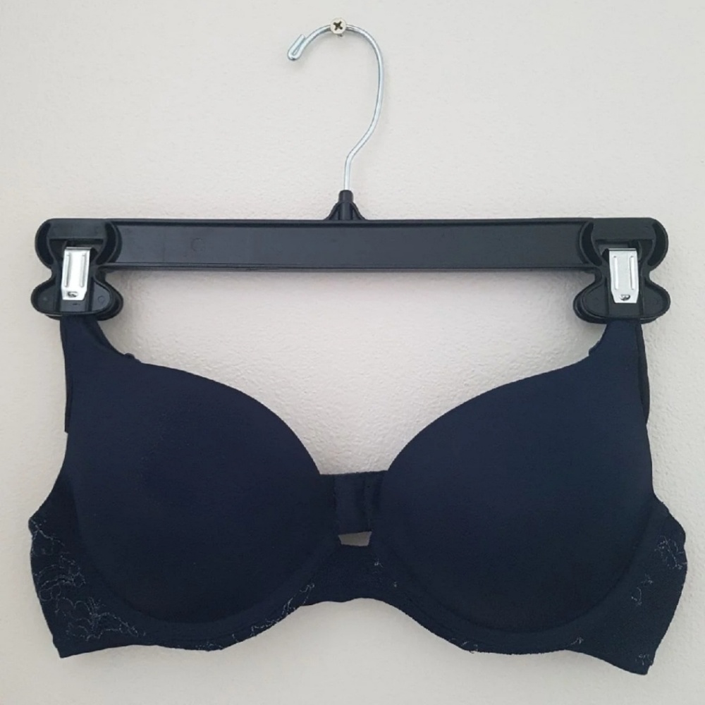 MaidenForm Navy Padded Underwire Bra